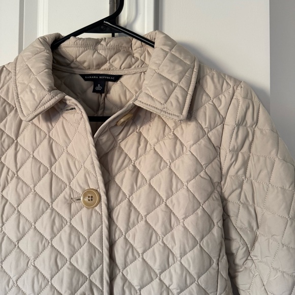 Banana Republic Tan Puffer Jacket with Quilted Design - Picture 6 of 9